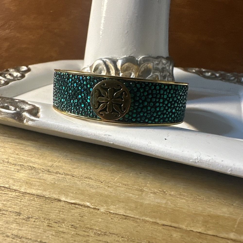 Rustic Cuff Bangle Emerald Green Gold Circle Stamp